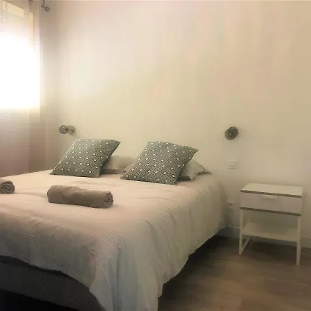 Les Baux 1 Apartment *